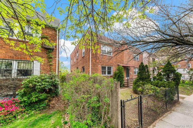 8318 164 Street, Jamaica Hills, NY 11432