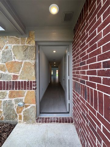 716 Haskell Drive, Aubrey, TX 76227