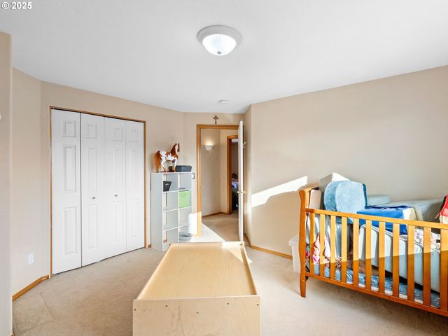 1623 Ne LEEWOOD Ave, Keizer, OR 97303