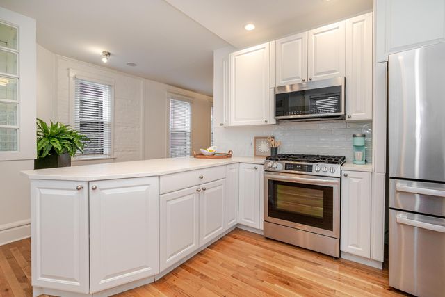 144 E Mithoff Street, Columbus, OH 43206