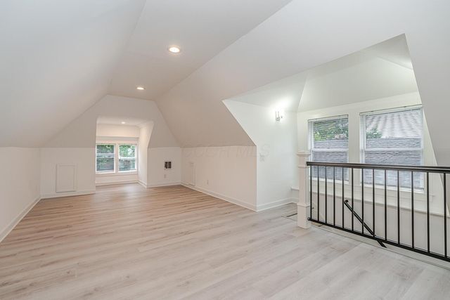 144 E Mithoff Street, Columbus, OH 43206