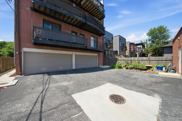4921 S King Drive 1S, Chicago, IL 60615