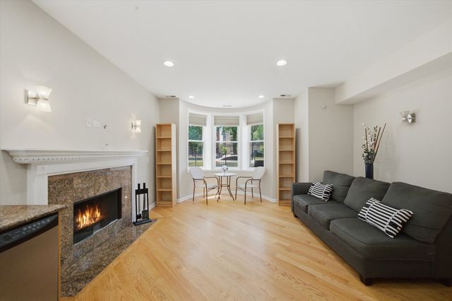 4921 S King Drive 1S, Chicago, IL 60615
