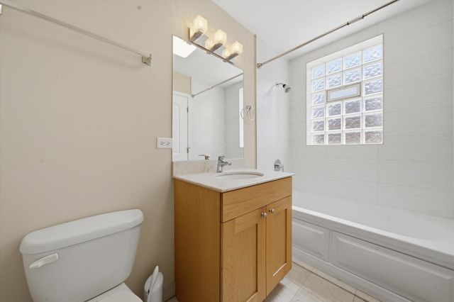 4921 S King Drive 1S, Chicago, IL 60615