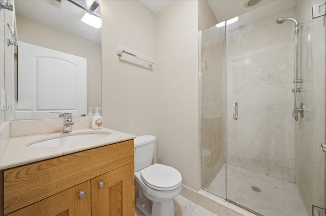 4921 S King Drive 1S, Chicago, IL 60615