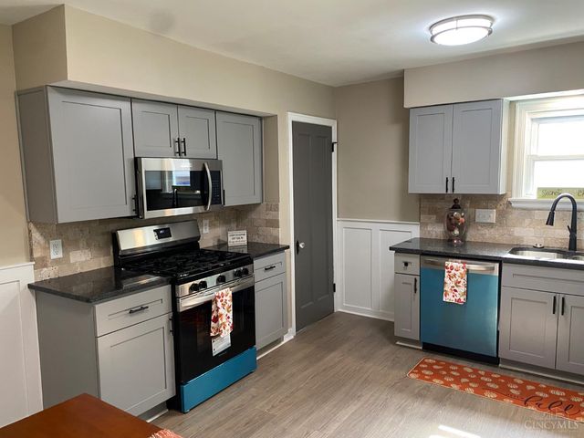 7027 Ellen Avenue, North College Hill, OH 45239
