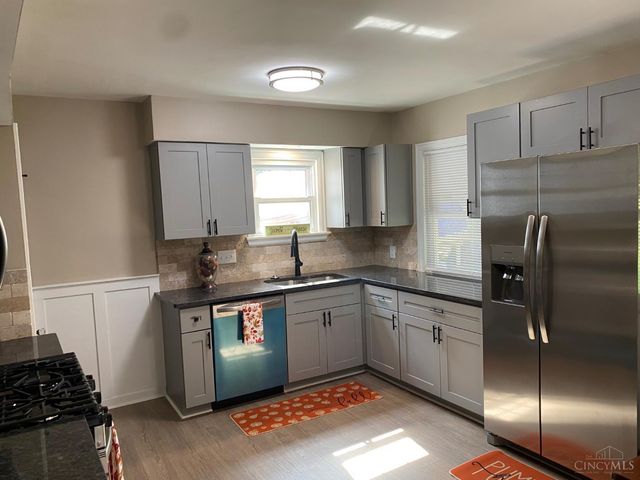7027 Ellen Avenue, North College Hill, OH 45239