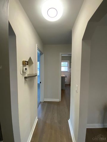 7027 Ellen Avenue, North College Hill, OH 45239