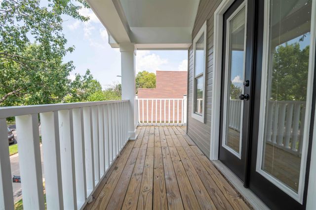 1124 MISTY ISLE DR, Memphis, TN 38103