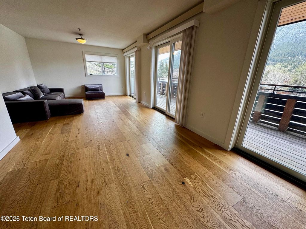 855 W BROADWAY Avenue, Jackson, WY 83001 photo 28