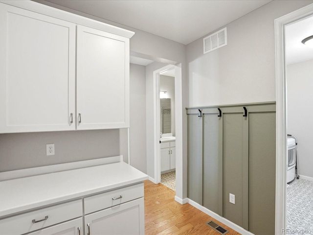 7064 S Vandriver Ct, Aurora, CO 80016