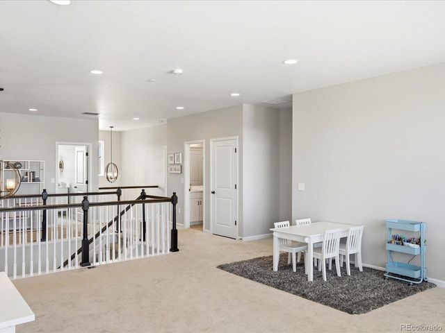 7064 S Vandriver Ct, Aurora, CO 80016