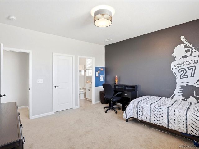 7064 S Vandriver Ct, Aurora, CO 80016