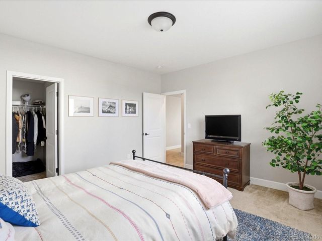 7064 S Vandriver Ct, Aurora, CO 80016