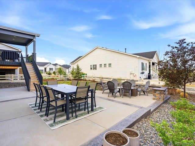 7064 S Vandriver Ct, Aurora, CO 80016