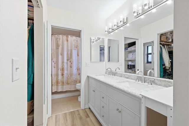 4793 OAK FOREST DRIVE W 46, Sarasota, FL 34231