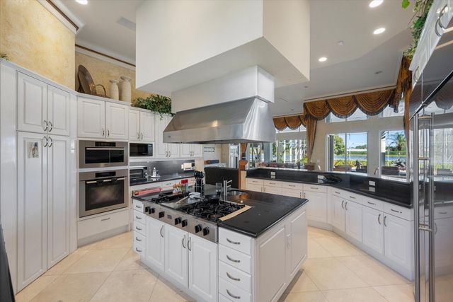 3220 Santa Barbara Drive, Wellington, FL 33414