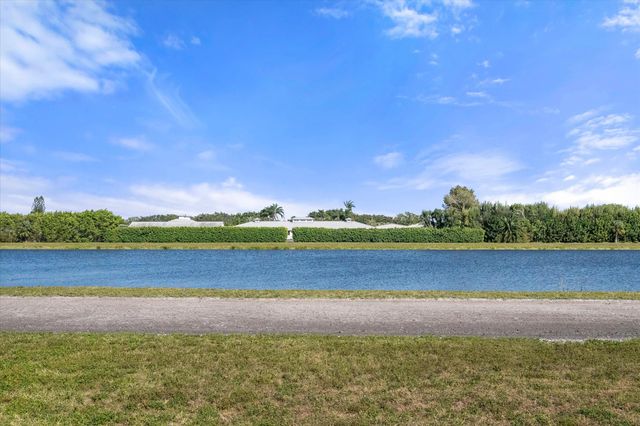 3220 Santa Barbara Drive, Wellington, FL 33414