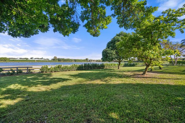 3220 Santa Barbara Drive, Wellington, FL 33414