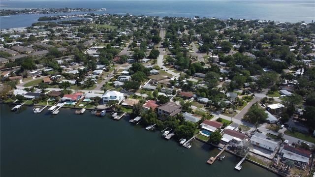 4101 NEPTUNE DRIVE SE, St Petersburg, FL 33705