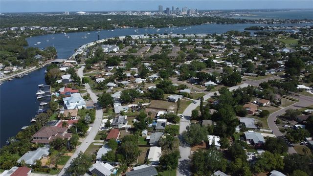 4101 NEPTUNE DRIVE SE, St Petersburg, FL 33705