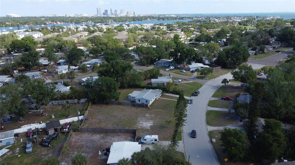 4101 NEPTUNE DRIVE SE, St Petersburg, FL 33705