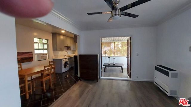 1053 S Stanley Avenue 2, Los Angeles, CA 90019