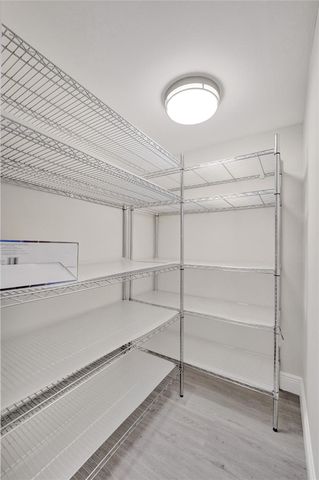 3800 N Hills Dr 412, Hollywood, FL 33021