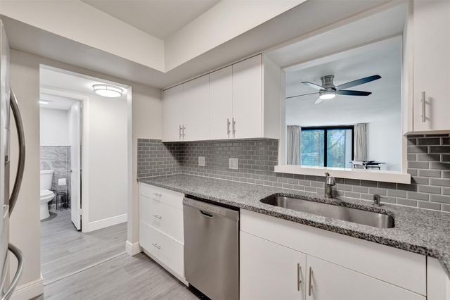 3800 N Hills Dr 412, Hollywood, FL 33021