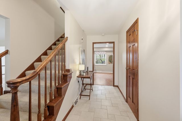 5376 Amy Lane, Columbus, OH 43235