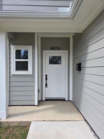 1407 Odd Fellow St A, Conroe, TX 77301