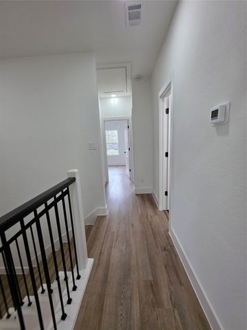 1407 Odd Fellow St A, Conroe, TX 77301