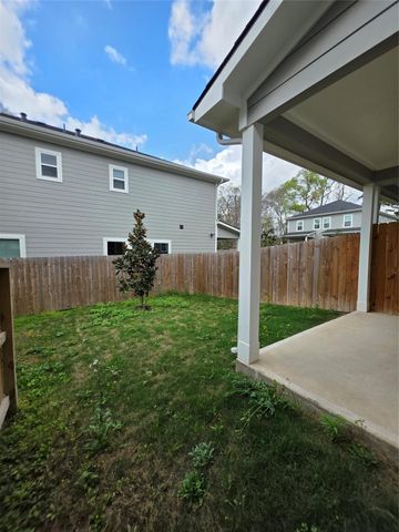 1407 Odd Fellow St A, Conroe, TX 77301