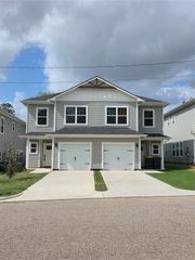 1407 Odd Fellow St A, Conroe, TX 77301