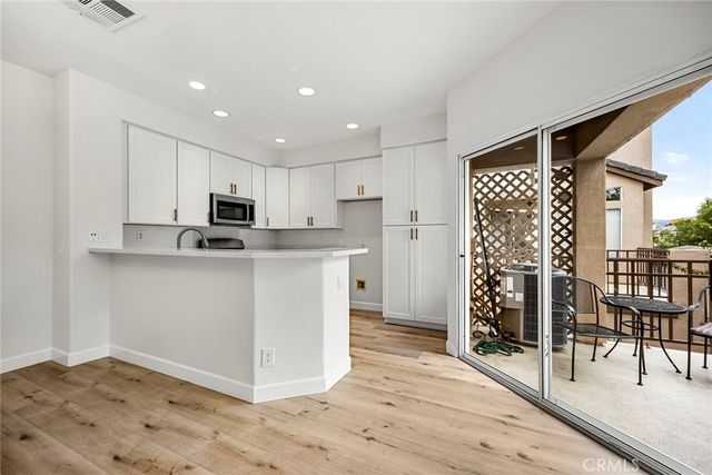 932 S Country Glen, Anaheim, CA 92808