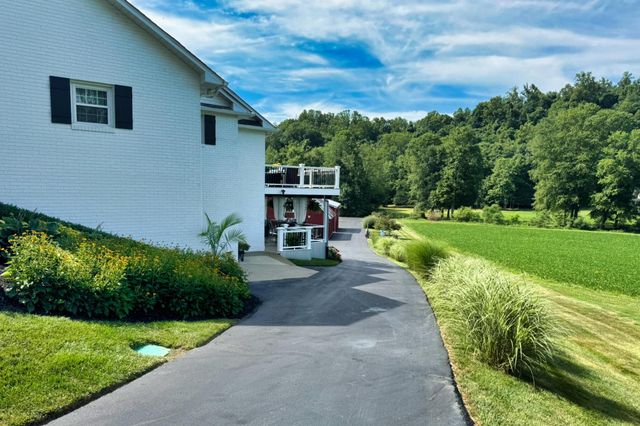 1531 Tarkiln Road SE, Lancaster, OH 43130