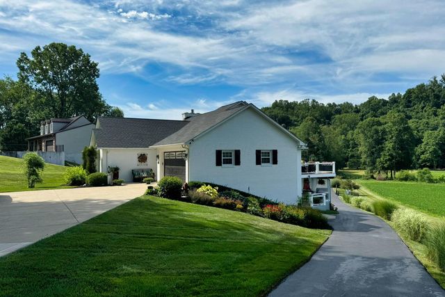 1531 Tarkiln Road SE, Lancaster, OH 43130