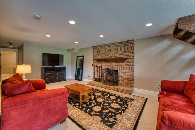 1531 Tarkiln Road SE, Lancaster, OH 43130