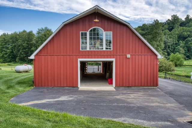 1531 Tarkiln Road SE, Lancaster, OH 43130