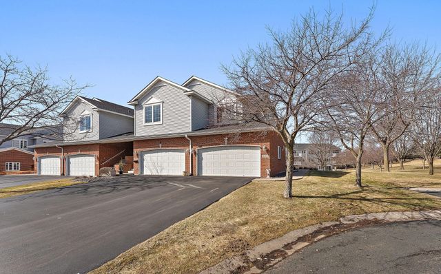 20059 Homestead Court, Lakeville, MN 55044