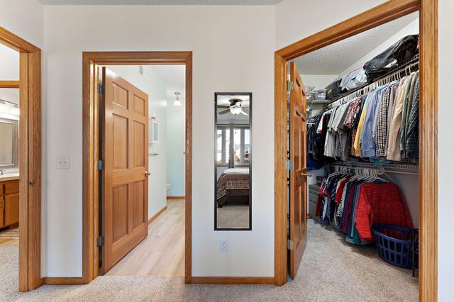 20059 Homestead Court, Lakeville, MN 55044