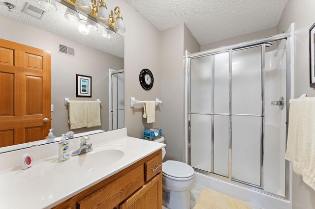 20059 Homestead Court, Lakeville, MN 55044