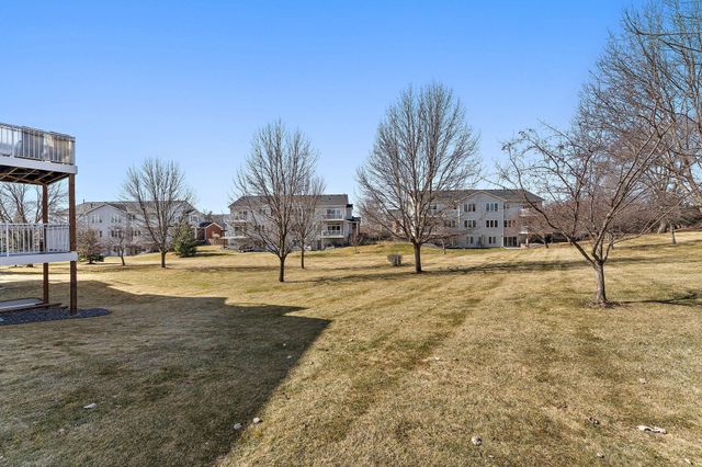 20059 Homestead Court, Lakeville, MN 55044