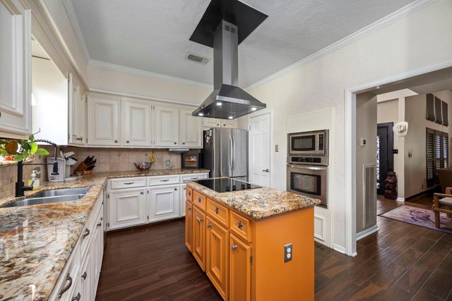 1622 Rambling Stone Drive, Richmond, TX 77406