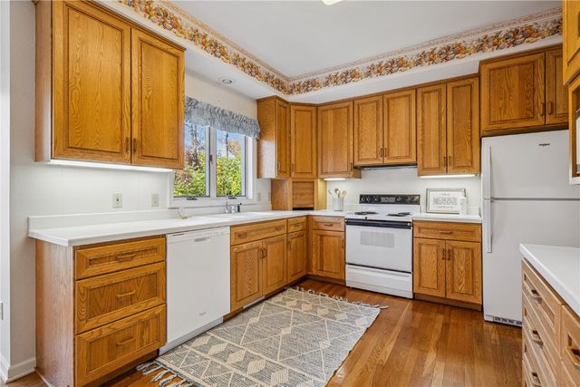 1919 Oak Knolls Court SE, Cedar Rapids, IA 52403