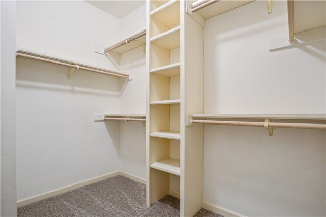 1919 Oak Knolls Court SE, Cedar Rapids, IA 52403