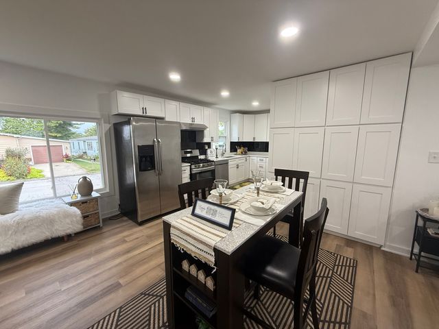 62 Brushwood Drive, Matteson, IL 60443