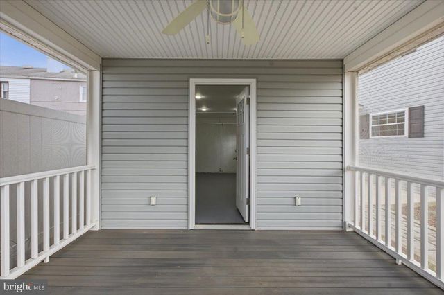 858 S HARRISON ST, Arlington, VA 22204