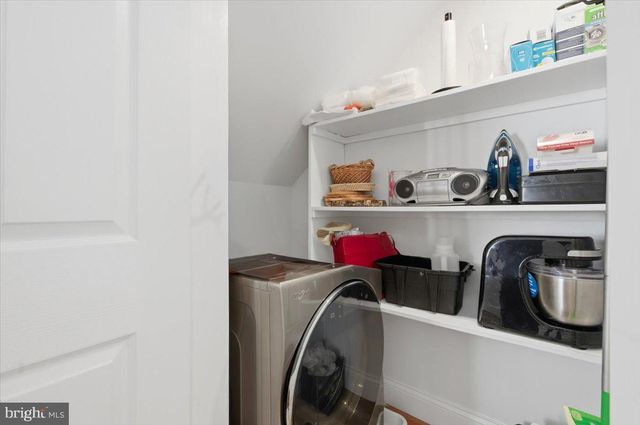 858 S HARRISON ST, Arlington, VA 22204