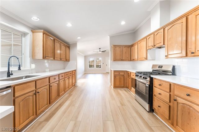 6153 Shenandoah Avenue, Las Vegas, NV 89156